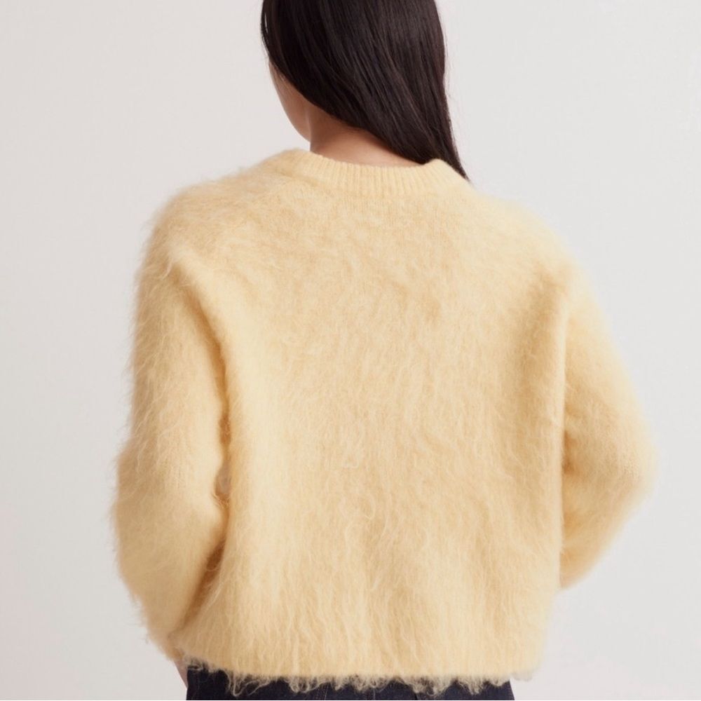 Madewell brushed v-neck sweater lemon yellow - Picture 2 of 6